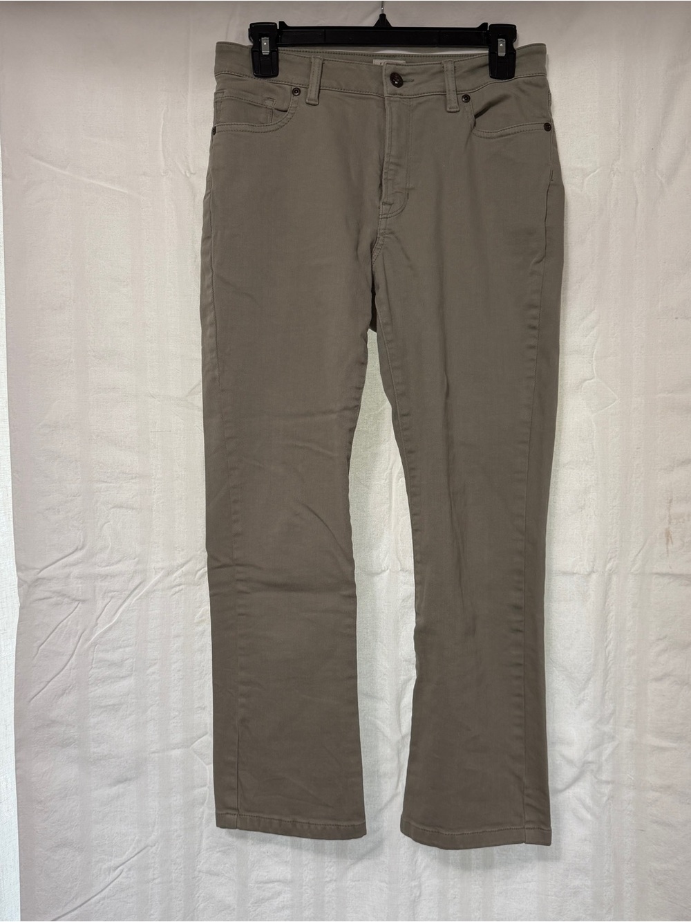L.L. Bean Classic Straight-Leg Pants in Taupe Women’s Size 4 regular